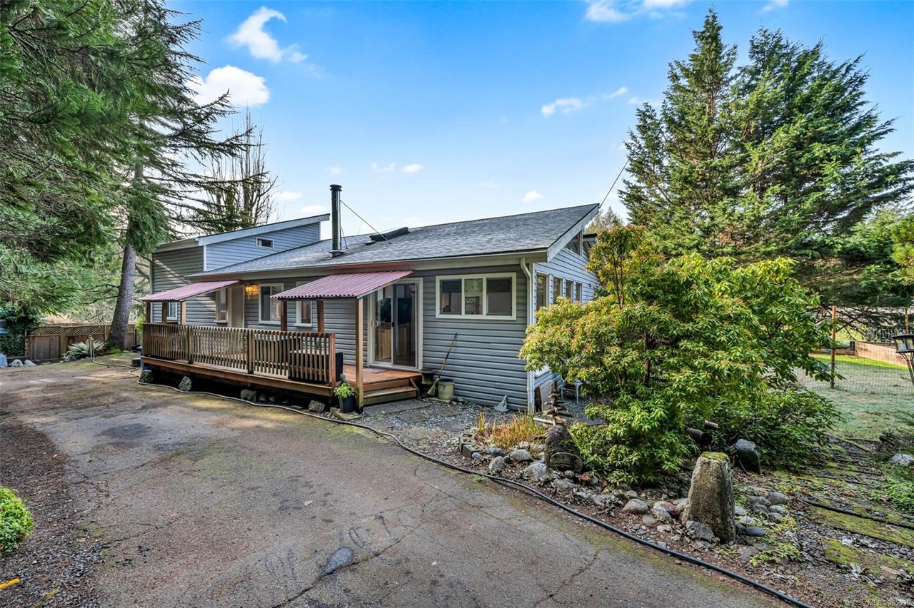 3398 Ridgeview Cres