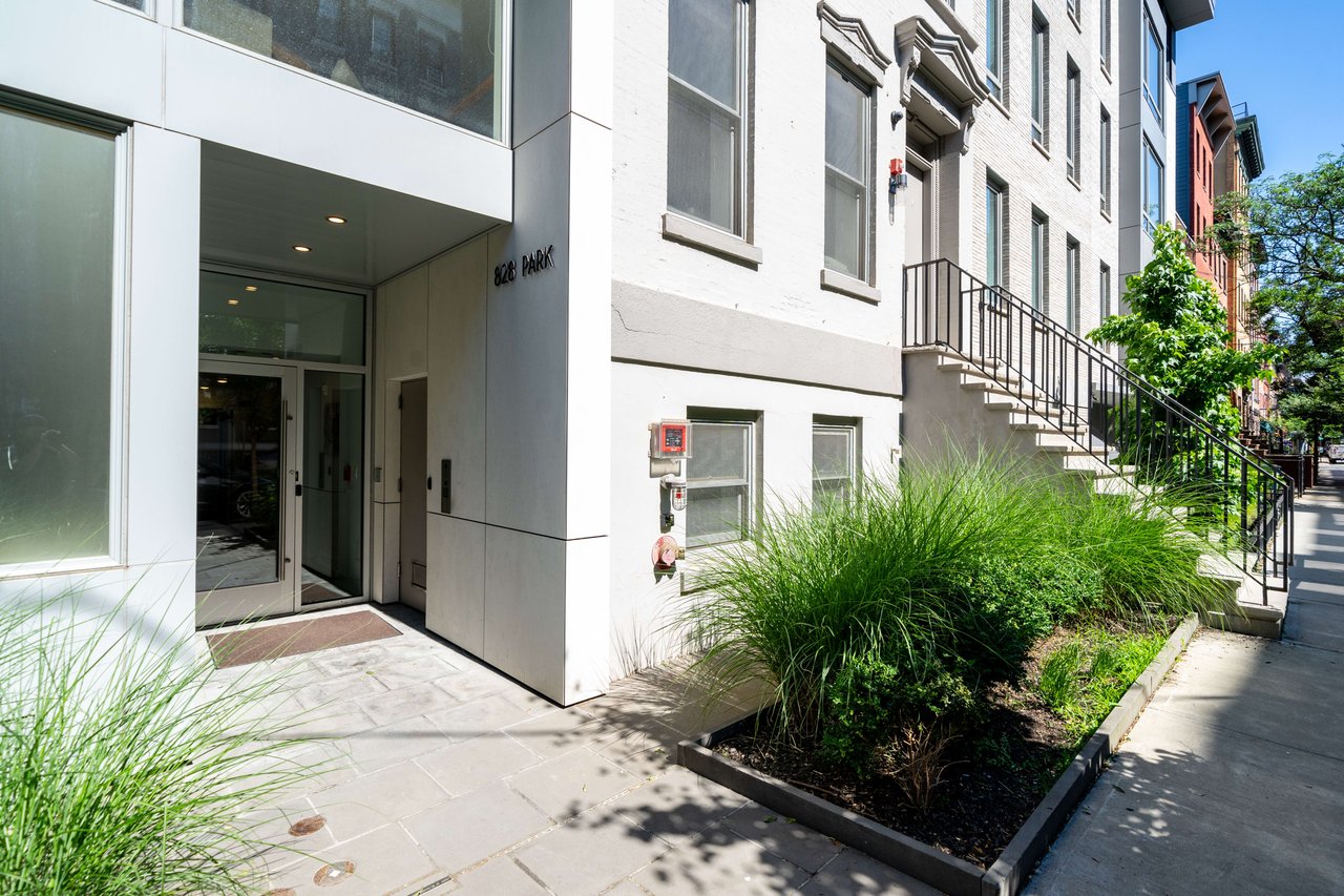 828 Park Ave #PH
