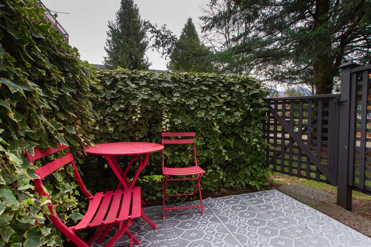 D108-40160 Willow Cres