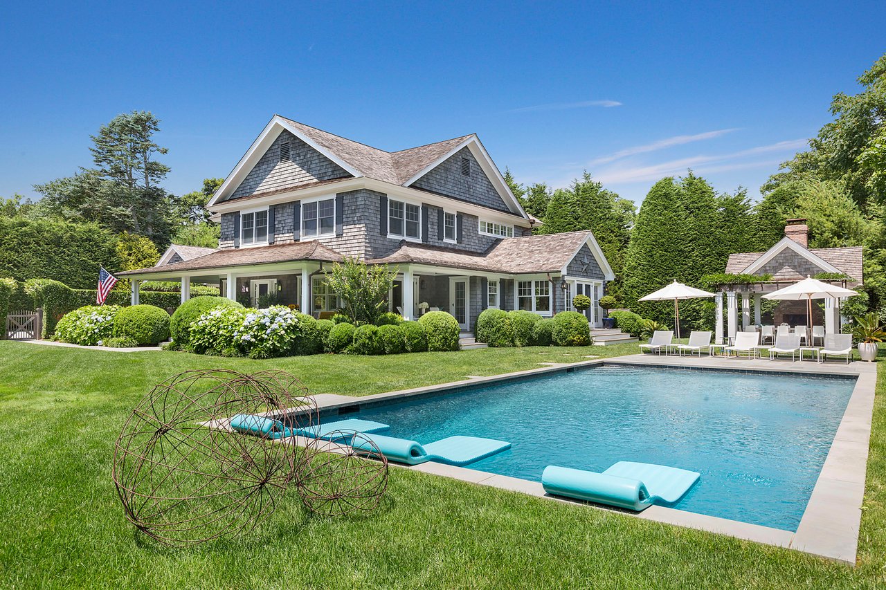 Five-Star Setting in East Hampton South