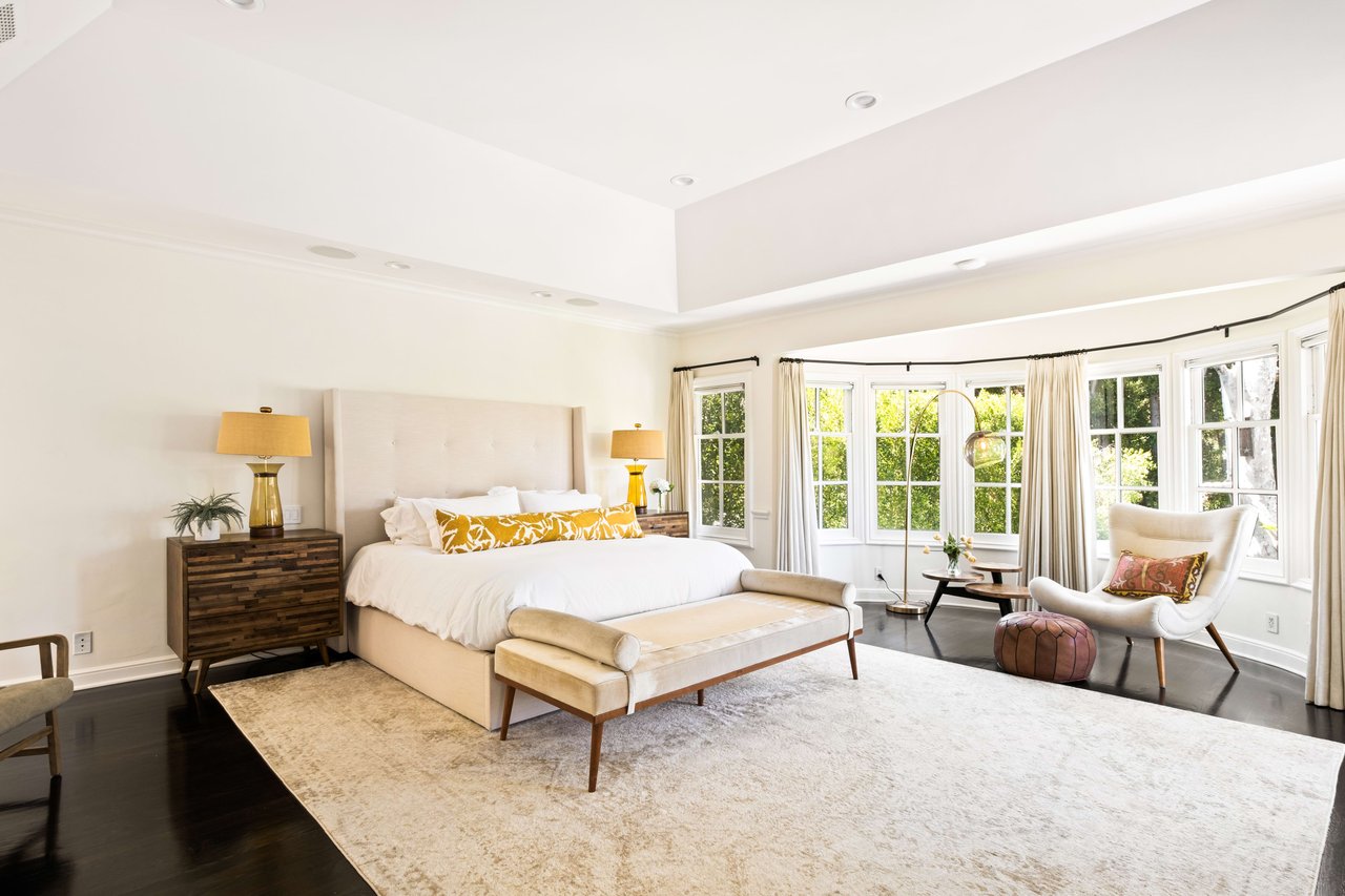 16659 Ashley Oaks, Encino