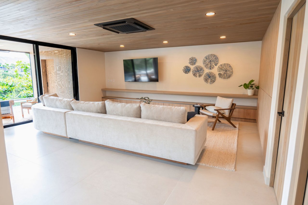 Tropical Modern Coastal Estate, Los Suenos, Puntarenas