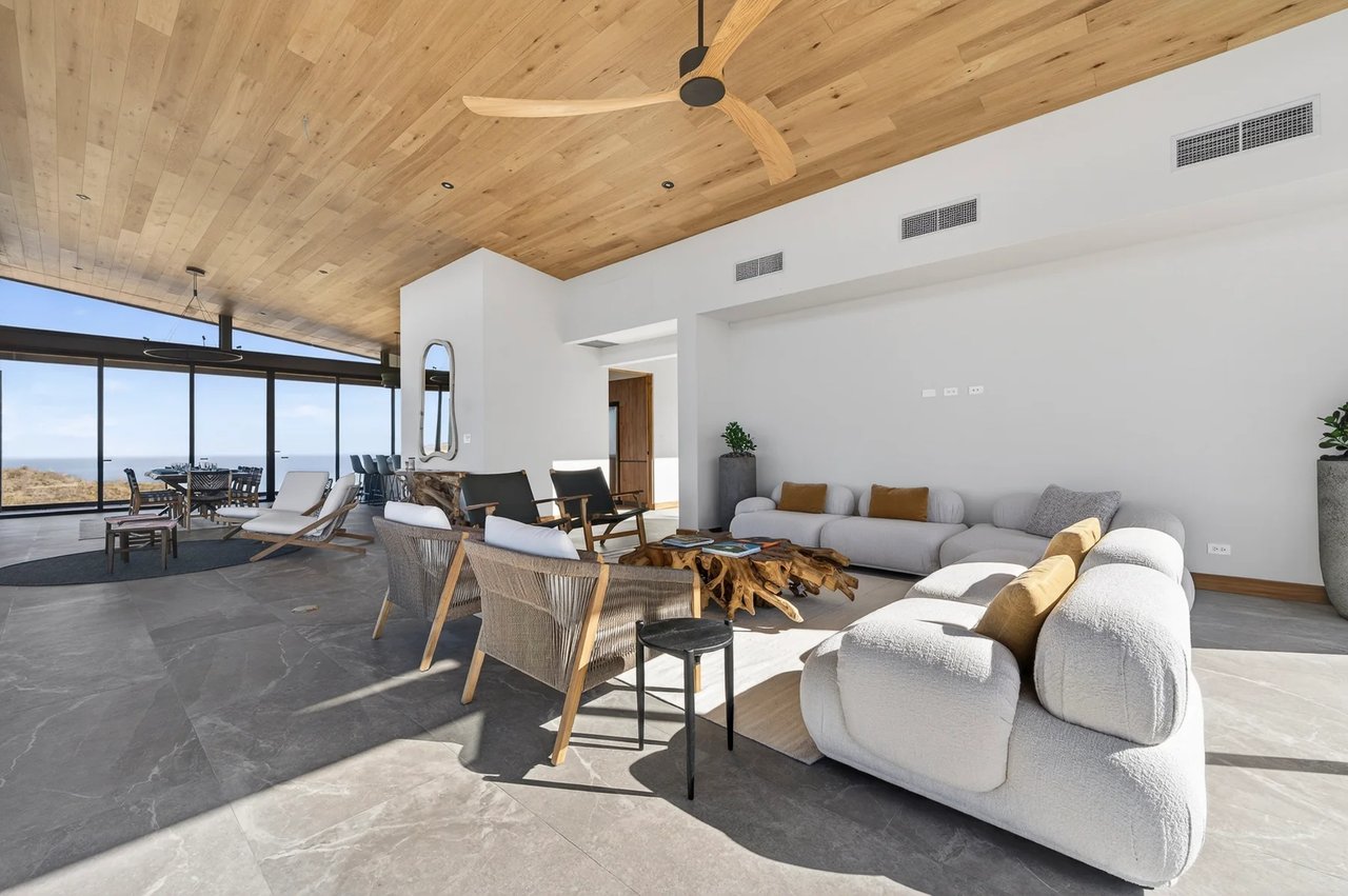 Luxury Infinity Pool Villa, Tamarindo, Guanacaste