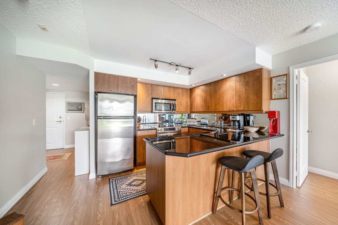 15 Stafford Street #401
