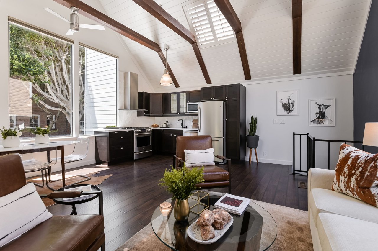 Designer Renovated, Free-Standing Condo in Hayes Valley!