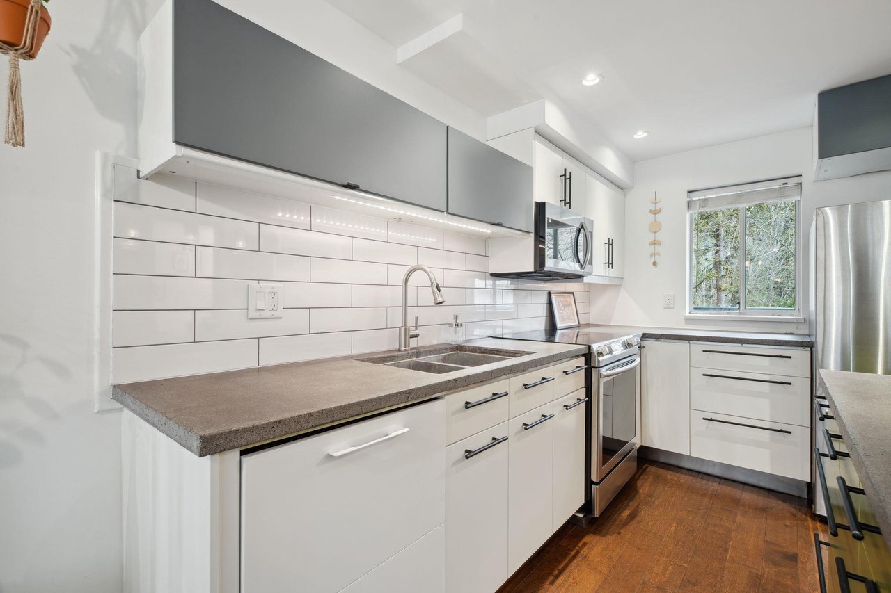 16-2978 Walton Ave