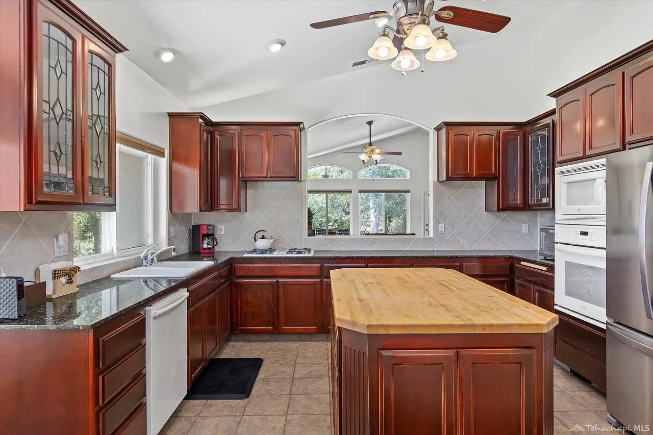 20301 Hart Creek Dr