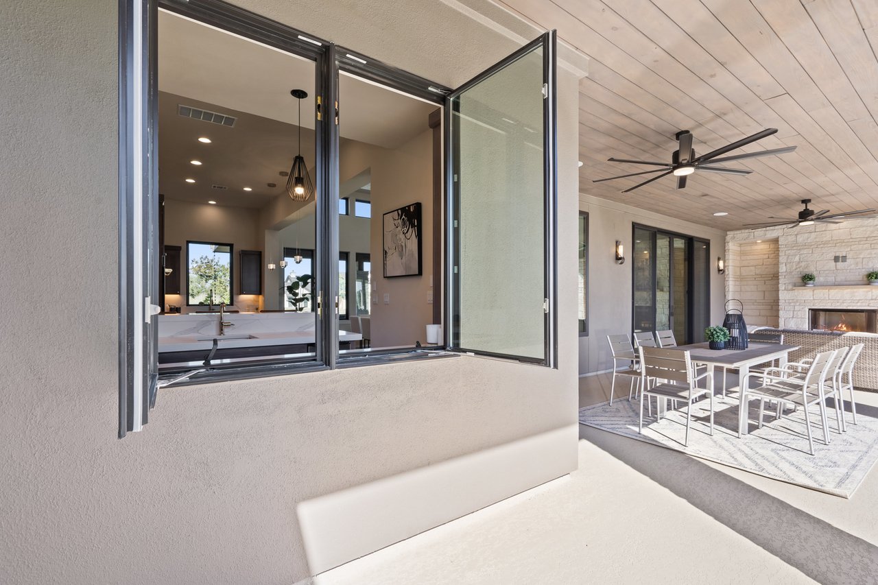 Bee Caves Single Story with Air Conditioned 2nd 2-Car Garage/ADU