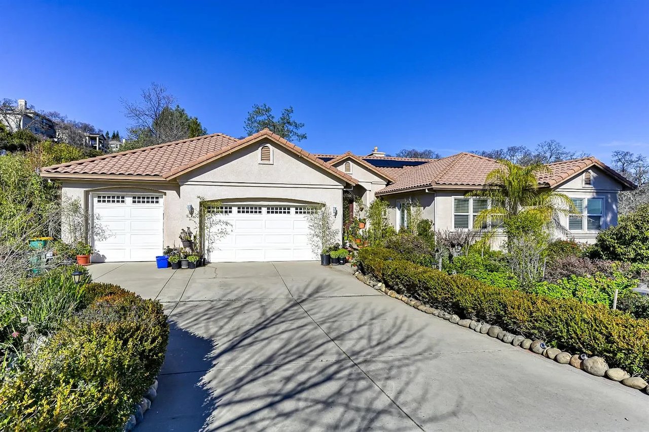 1597 Los Altos Ct