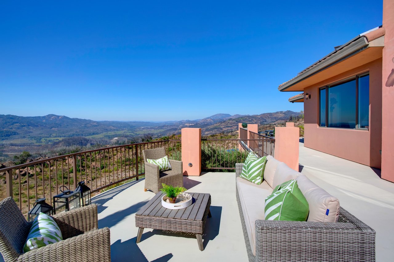 1340 Crestmont Drive | Angwin, CA