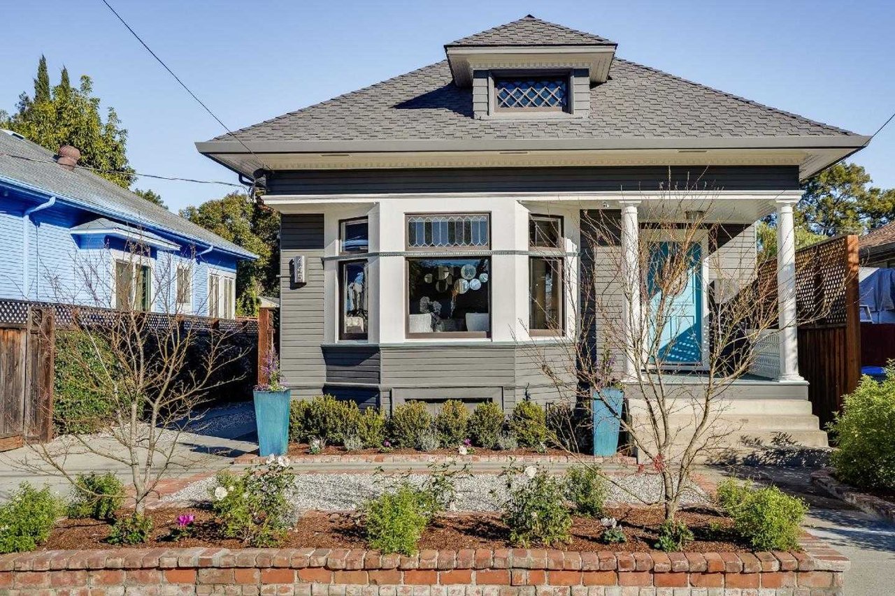 445 Hull AVE