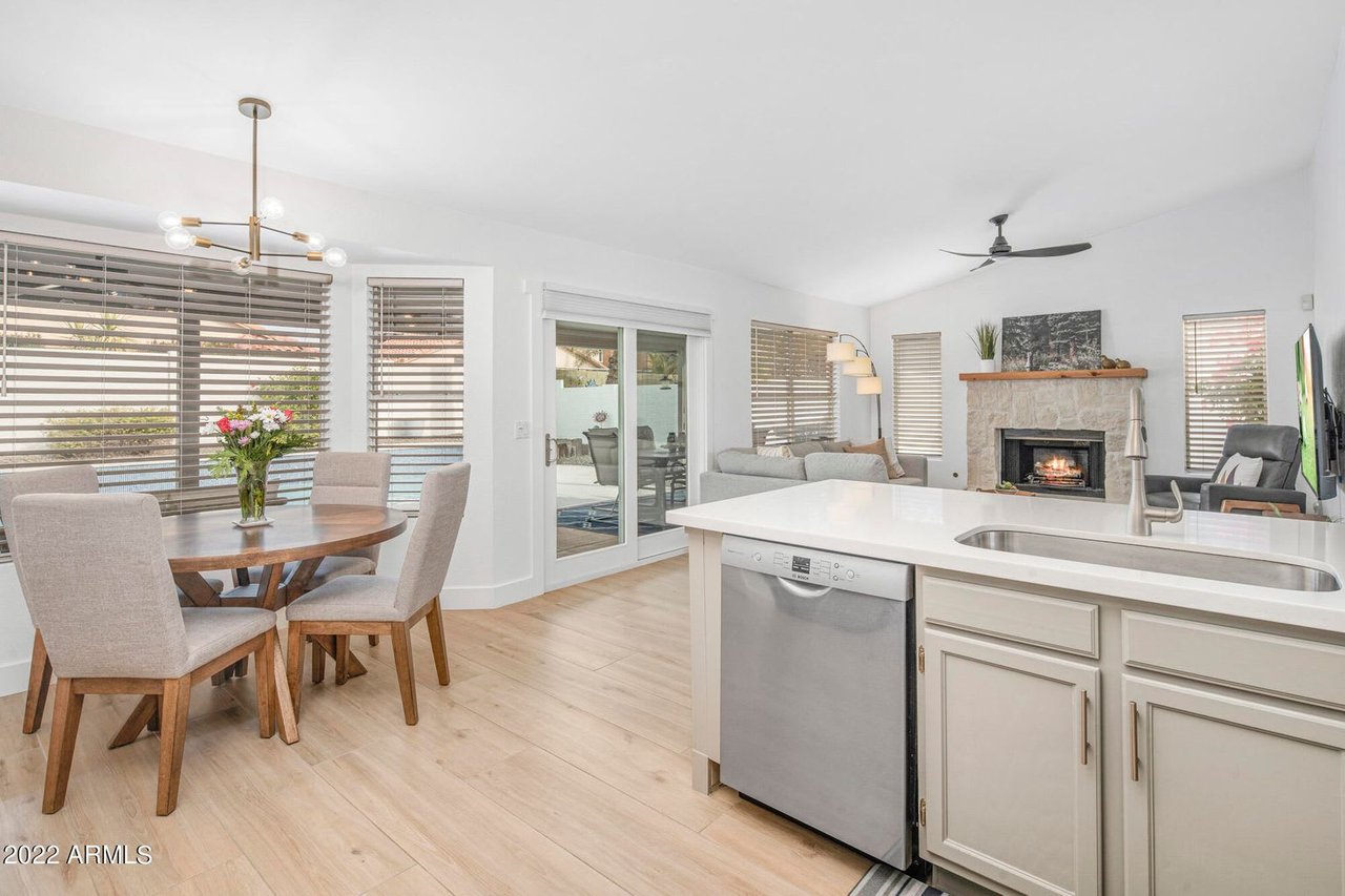 3526 E Utopia Rd