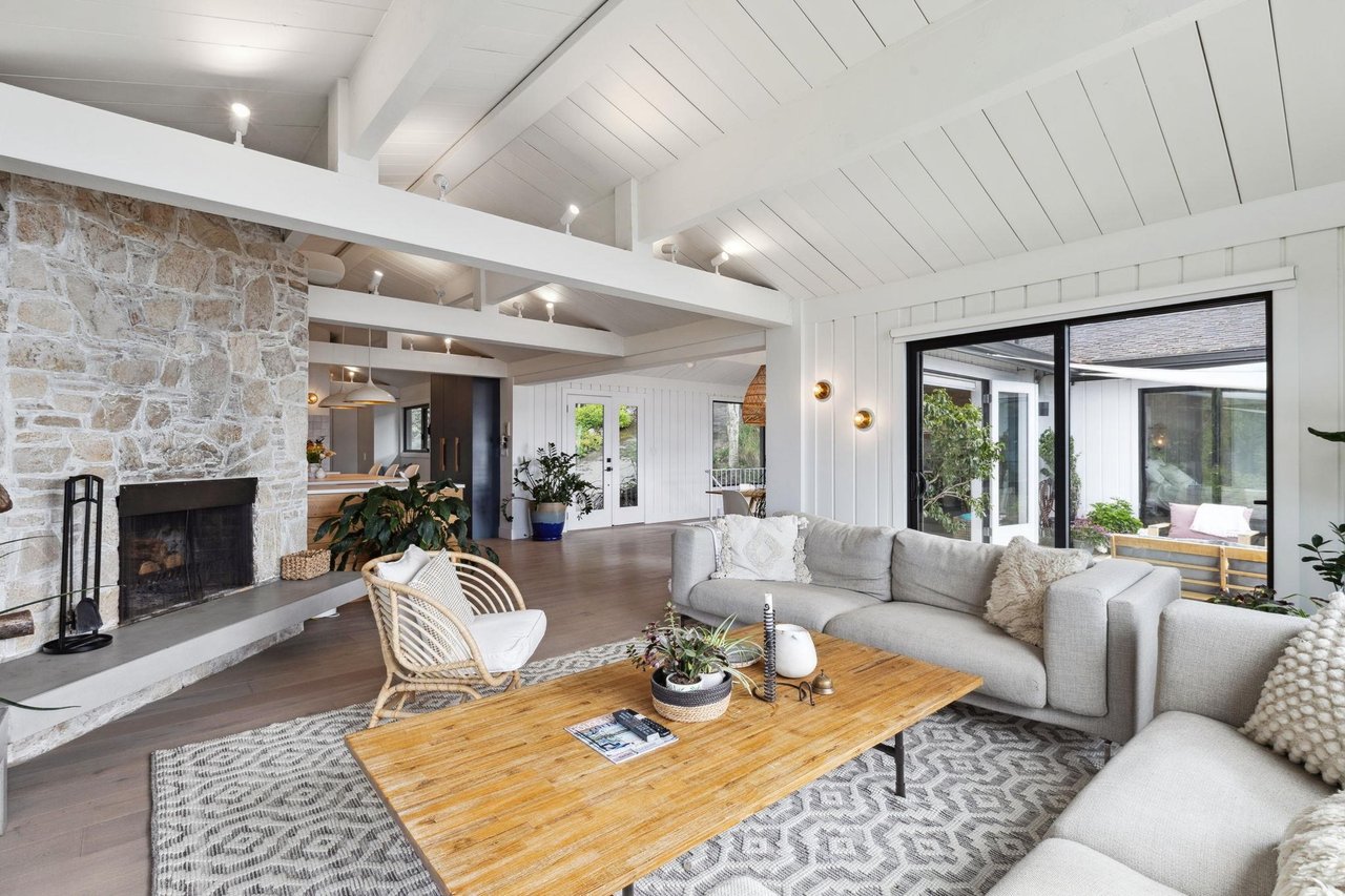 60 Panorama Rd