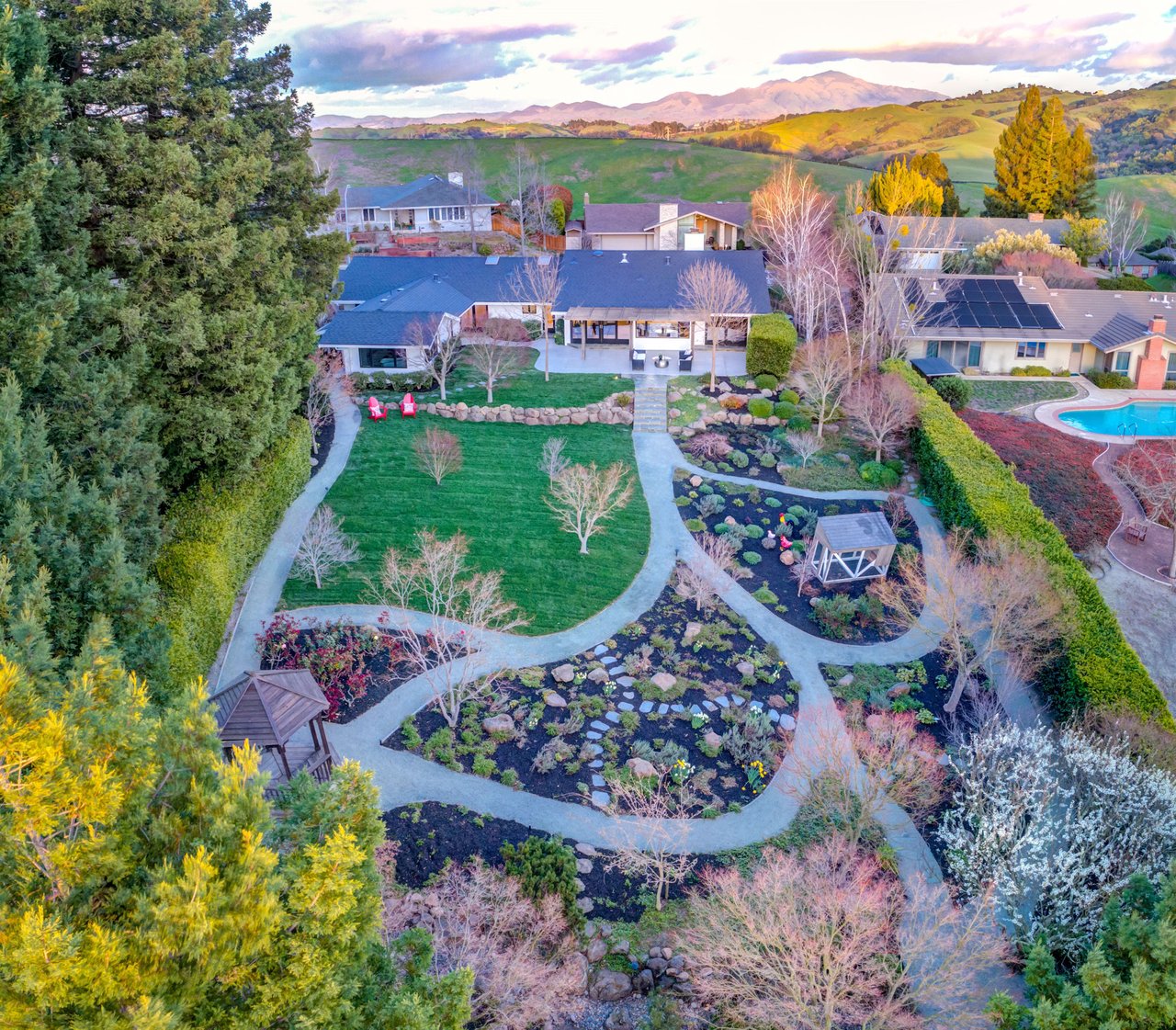 292 Birchwood Dr