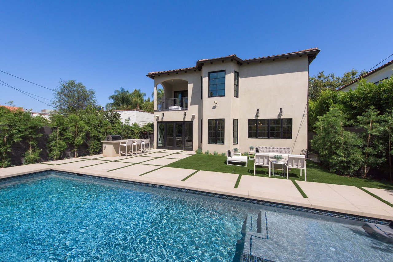 2626 Orchard Ave