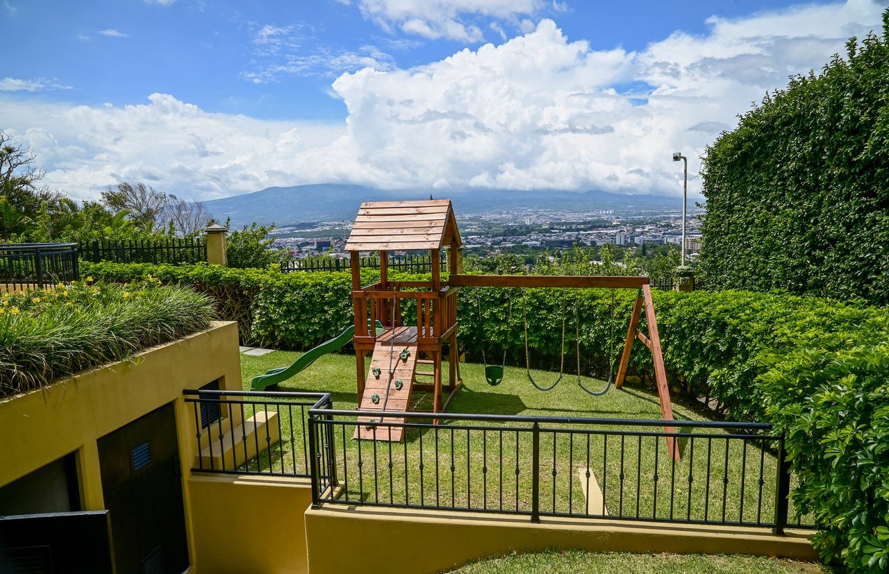Exclusive Apartment With Views, Escazu, San Jose
