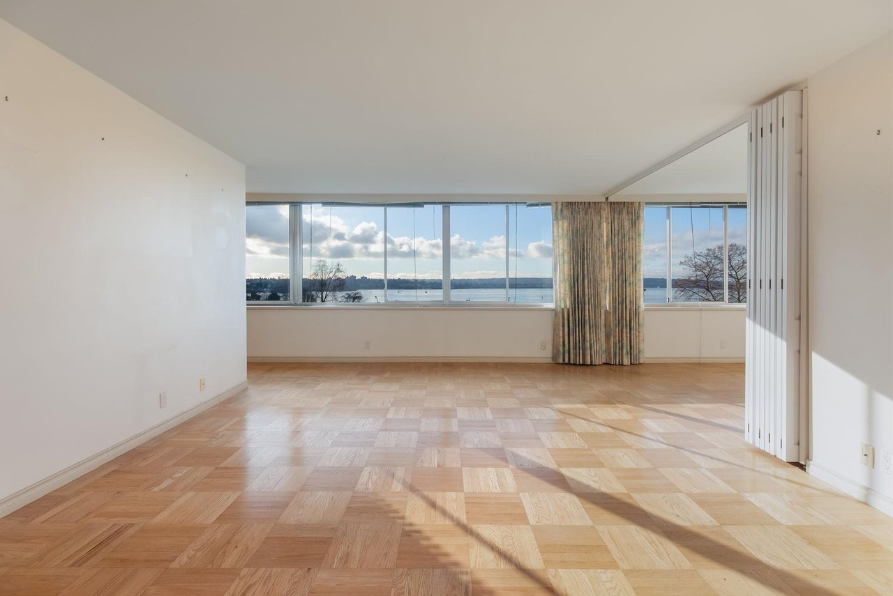 402-1835 Morton Ave