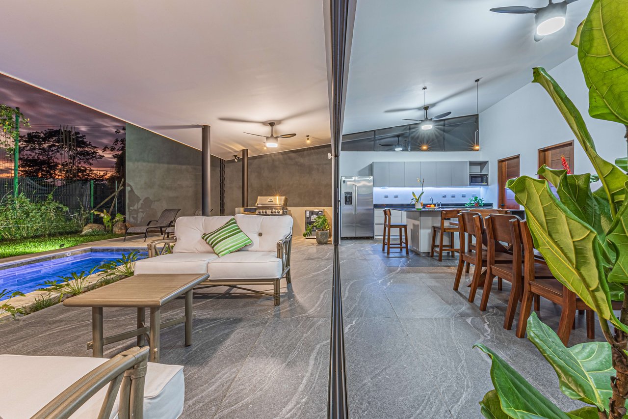 Stylish 3 bed, 3 bath Brand New  Villa in Uvita. 