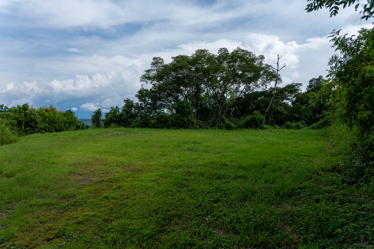Subdivided Mountain View Land, Atenas, Alajuela