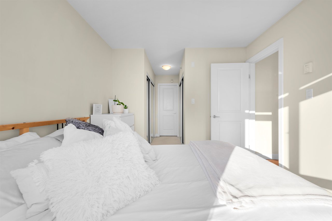 407-15795 Croydon Dr