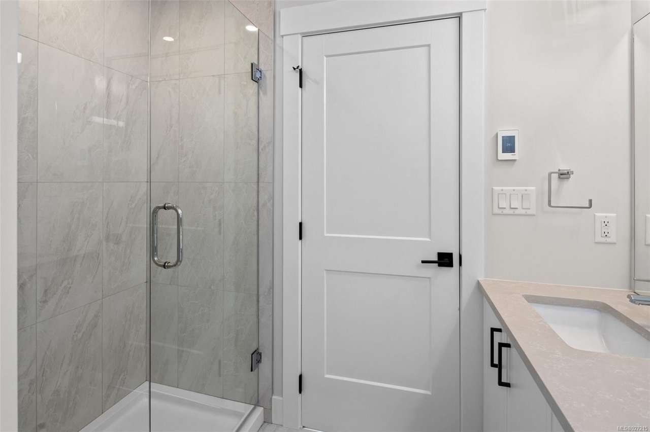 A-6532 Noblewood Pl