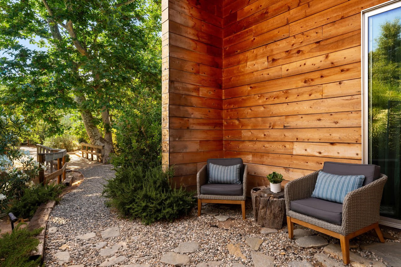 1518 Valley Drive, Topanga
