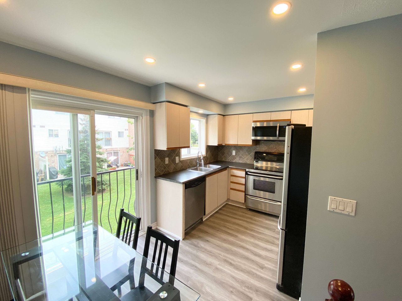3020 Cedarglen Gate, Unit 42