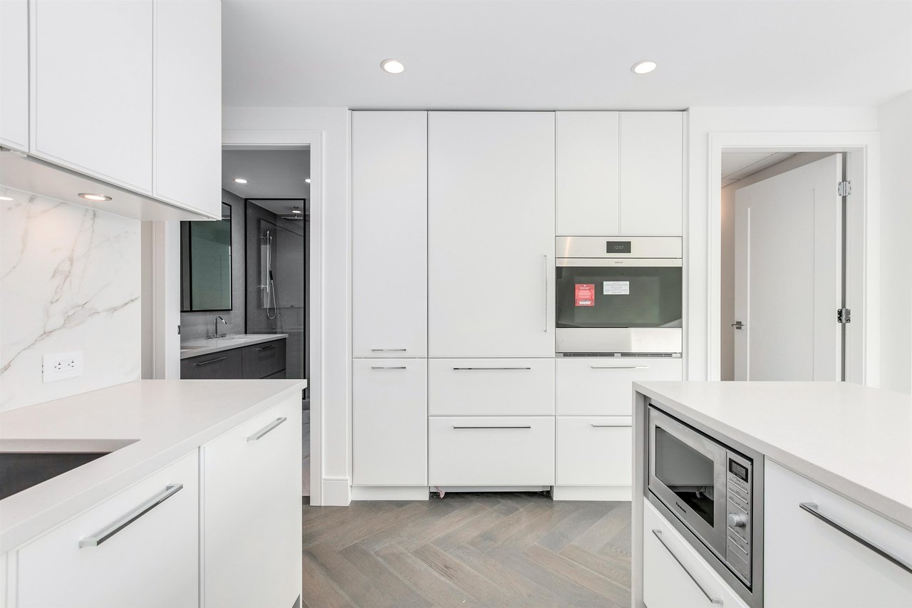 401-4685 Cambie St