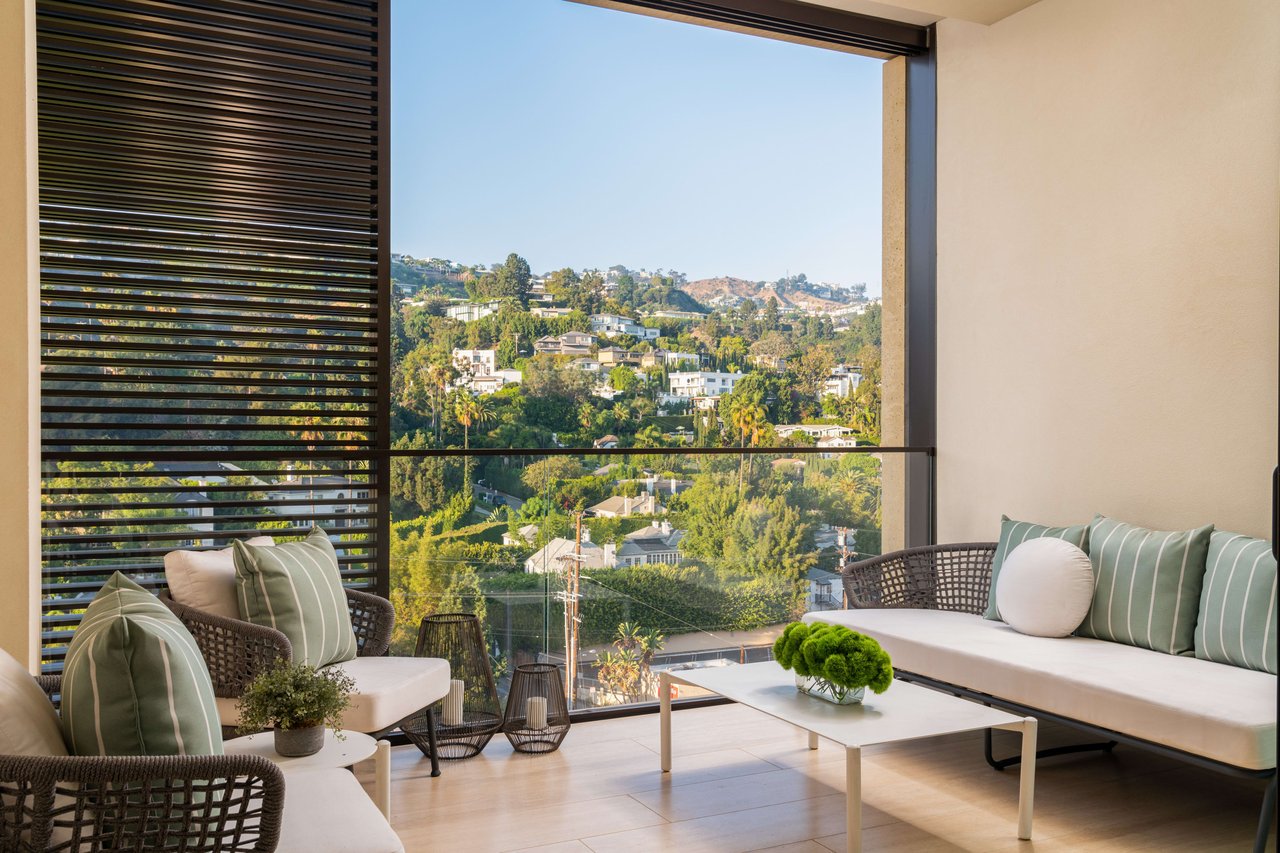 9040 W Sunset Blvd #1104