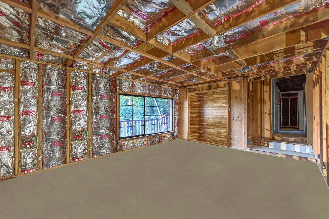 Enchanted and Serene Tree House Property- Represented Seller