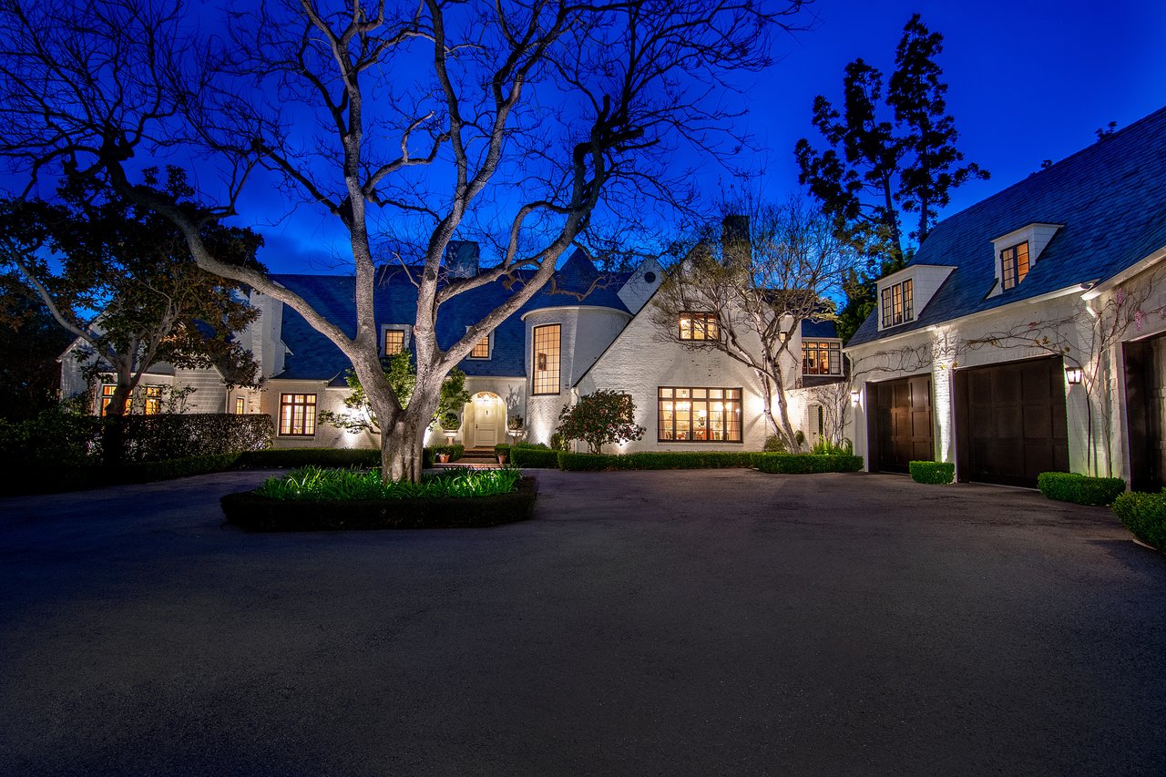 Captivating Celebrity Compound