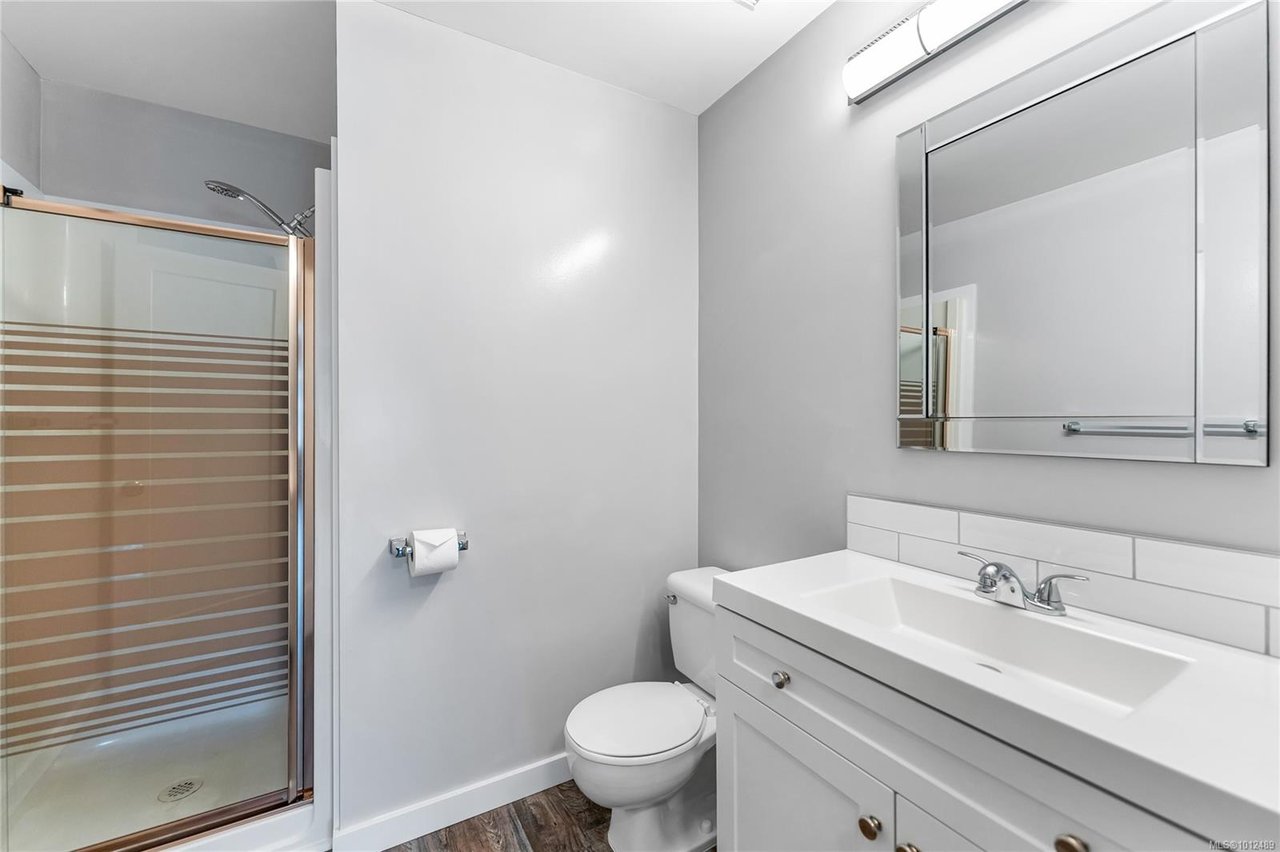 15-4125 Interurban Rd