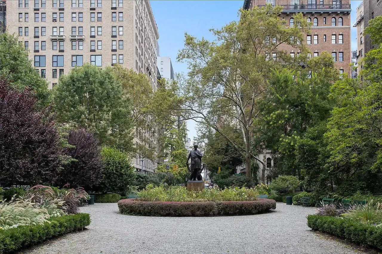 26 Gramercy Park S, #3E