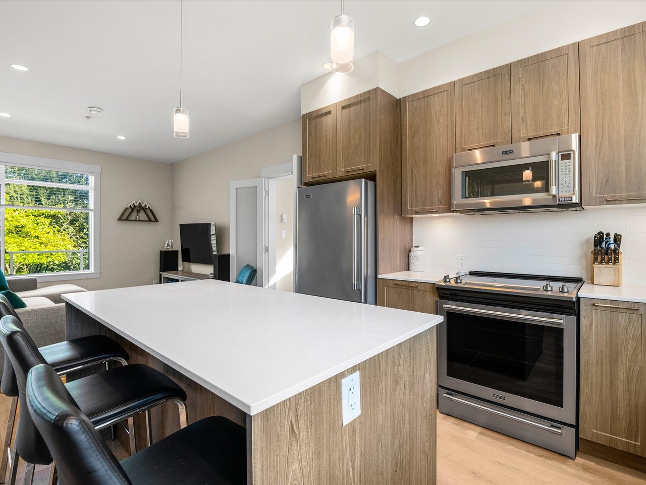 25-38684 Buckley Ave