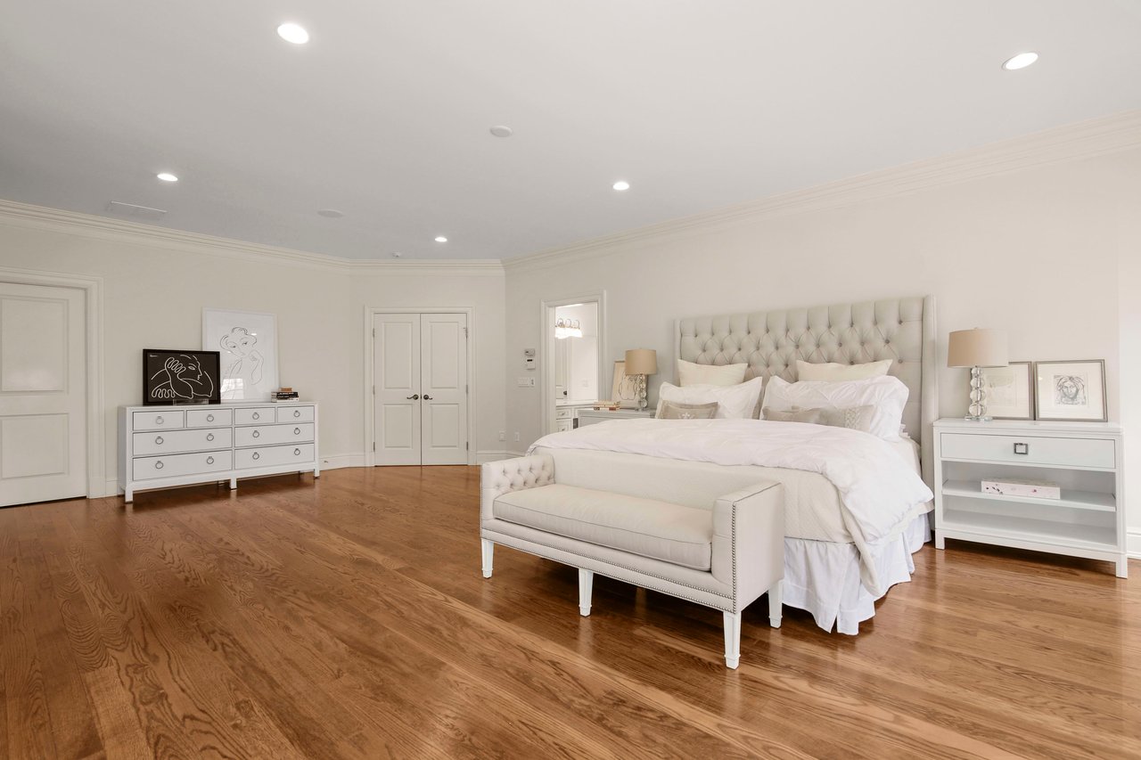 3 Glenwood Lane
