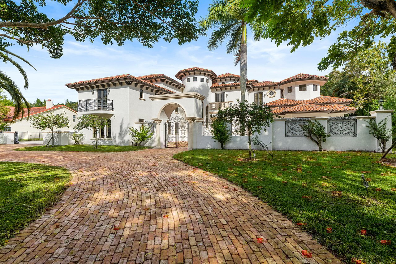 8060 Twin Lake Drive