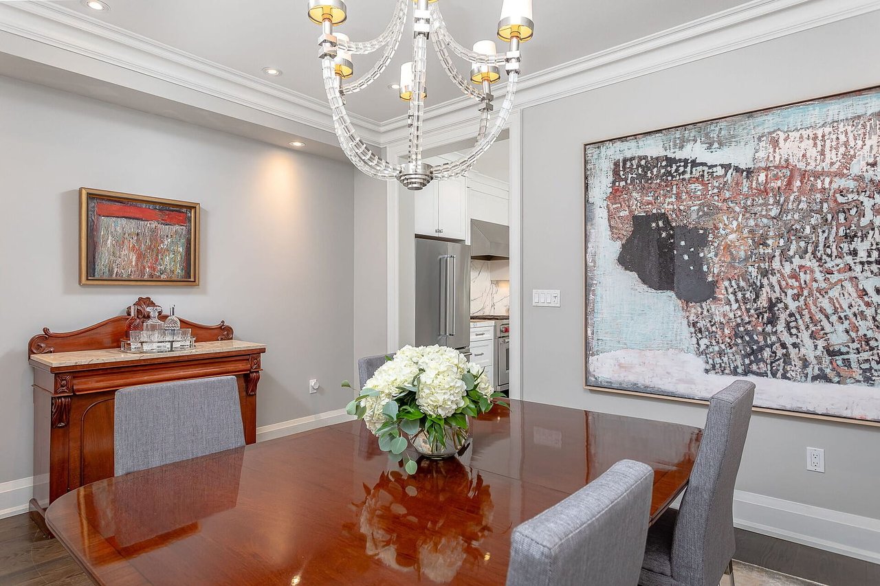 Davisville Village Stylish Reno