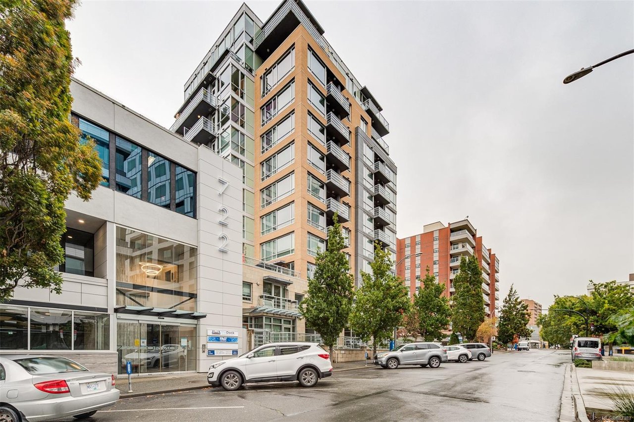 908-732 Cormorant St
