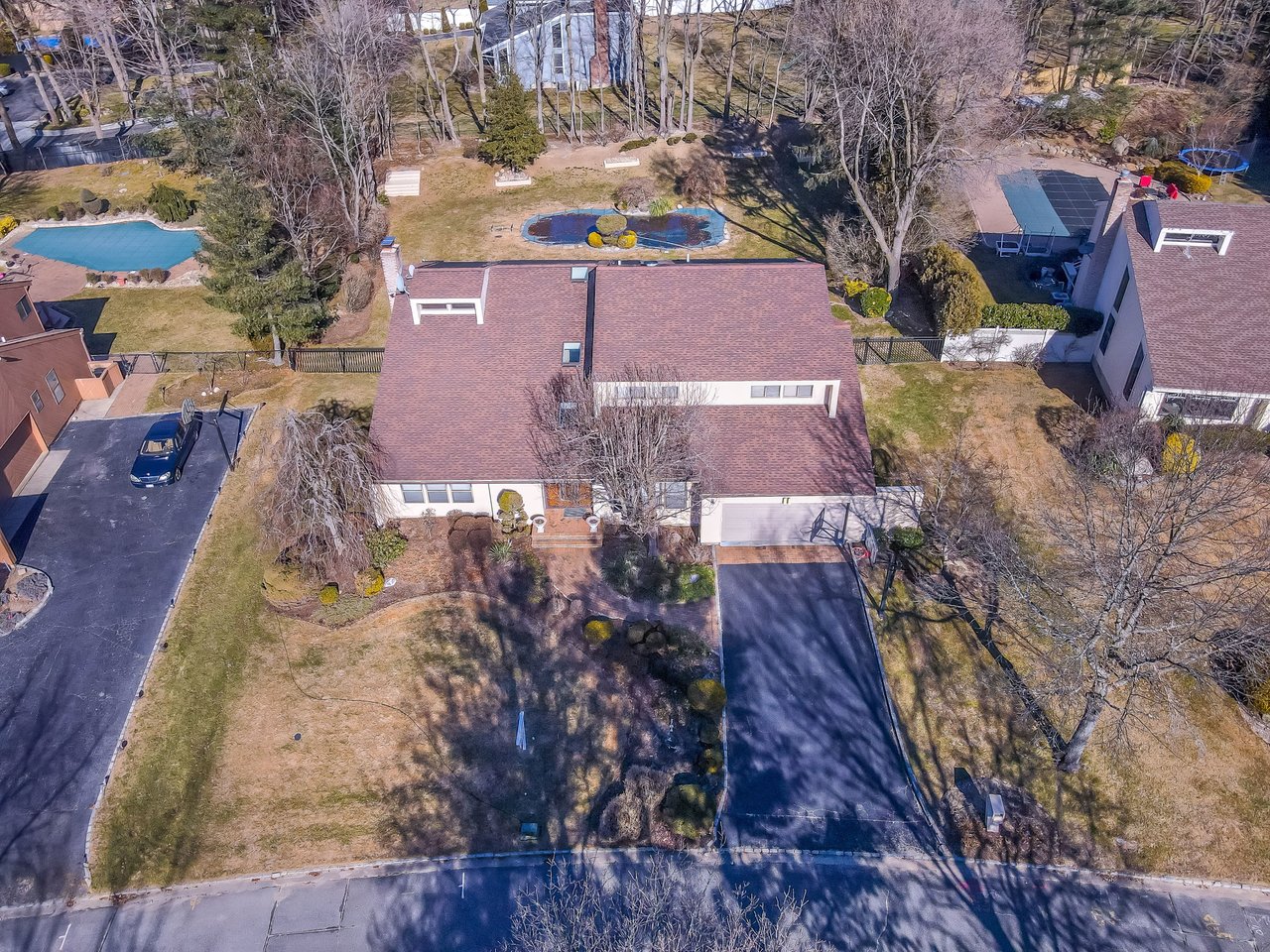 50 Juniper Lane, Muttontown
