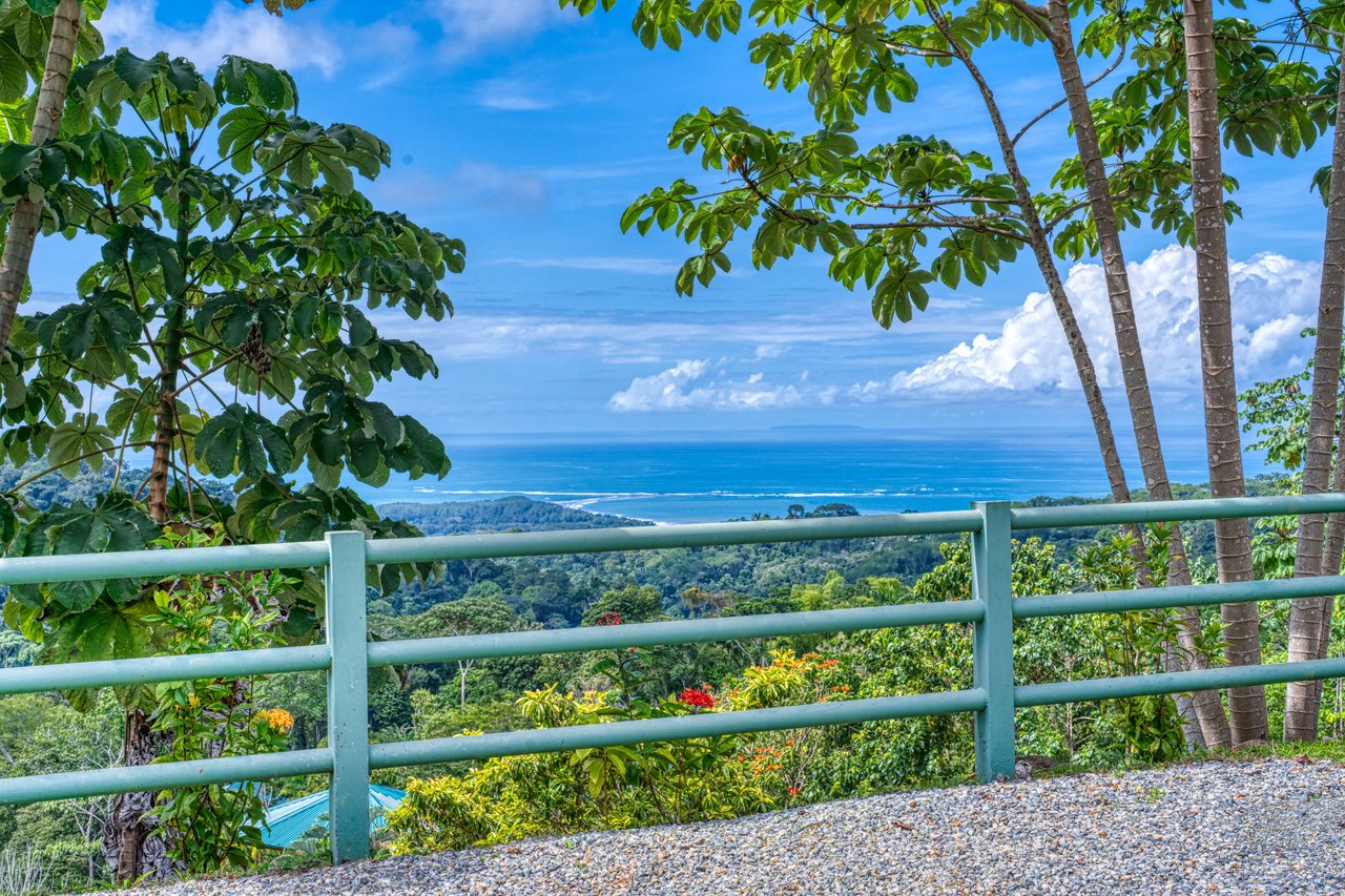 2 Bedroom with Amazing Whales Tail View on paved road