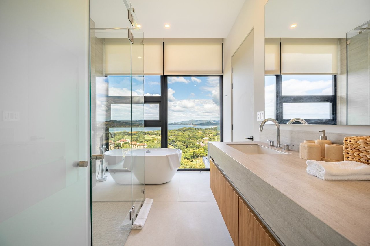 Ocean View Luxury Condo, Conchal, Guanacaste