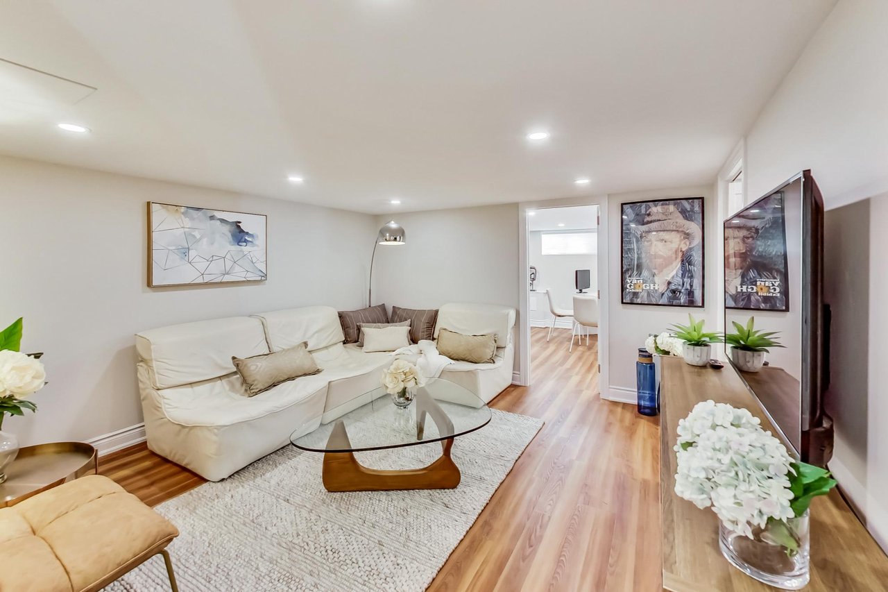 14 Armadale Avenue in Swansea Bloor West