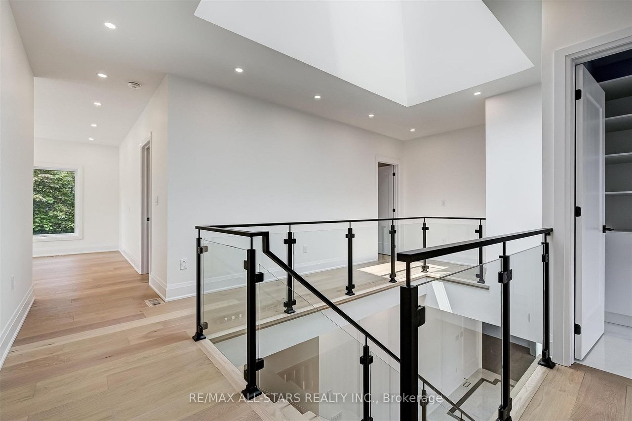 93 Cree Ave