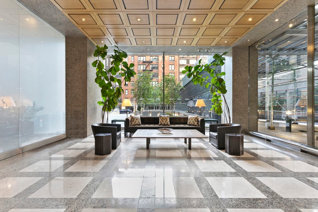 322 W 57th St