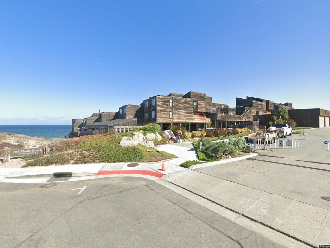 1 Surf Way APT 110