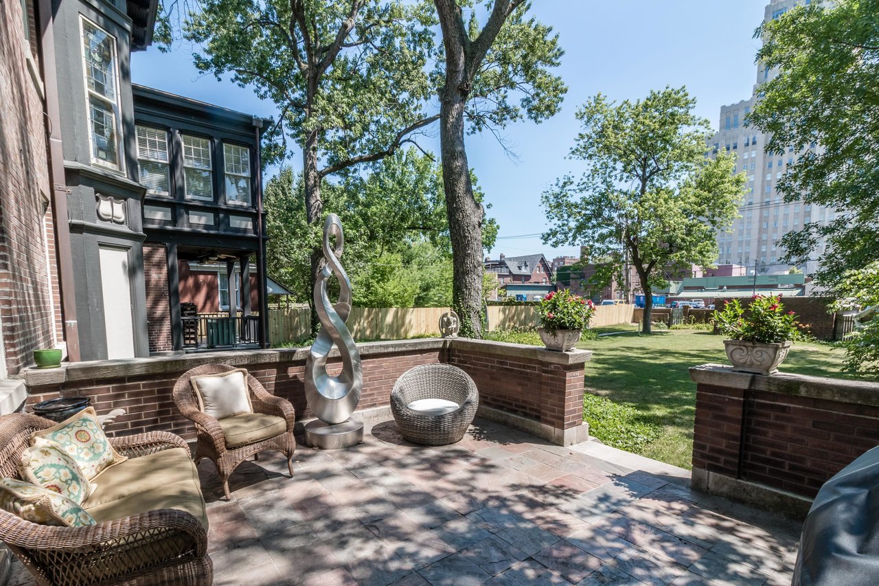 A CWE Historic Home on Cobblestone Pershing Place