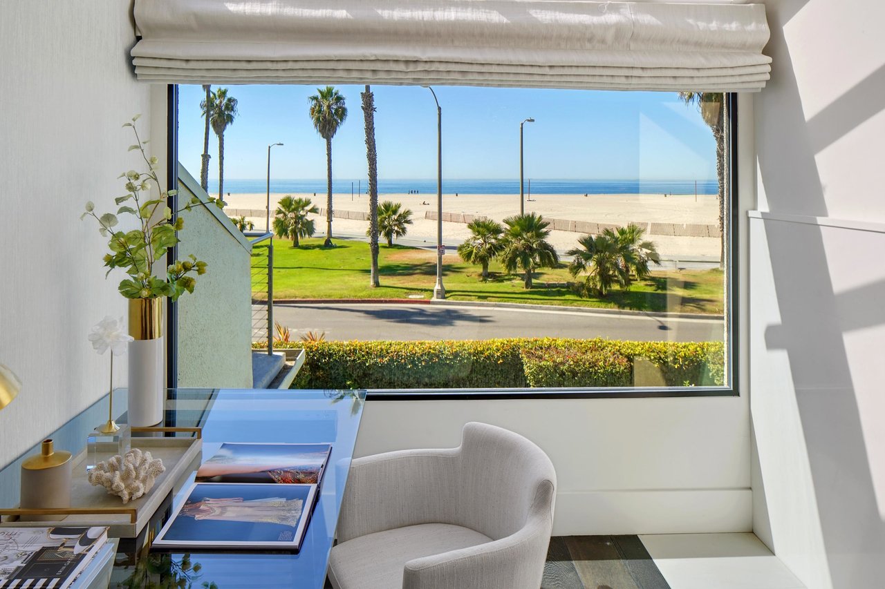 18 Sea Colony Drive