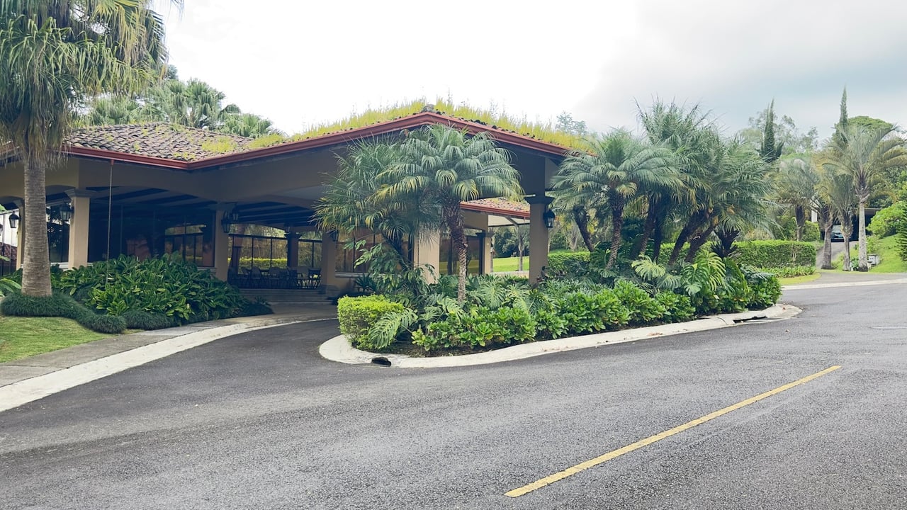 Colonial Gated Community Estate, Curridabat, San Jose