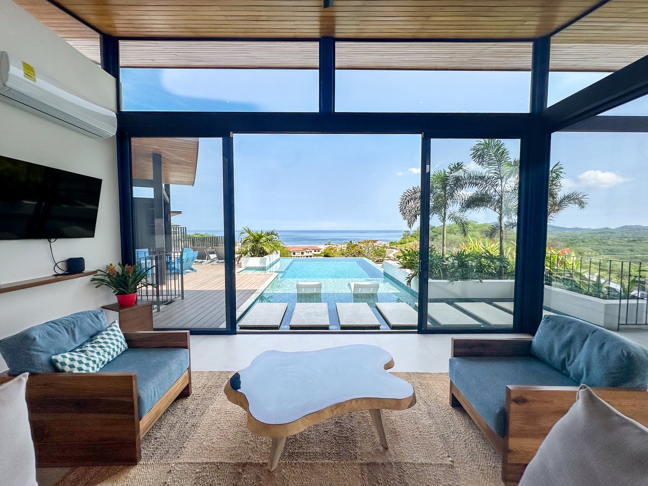 Infinity Pool Ocean View Villa, Tamarindo, Guanacaste