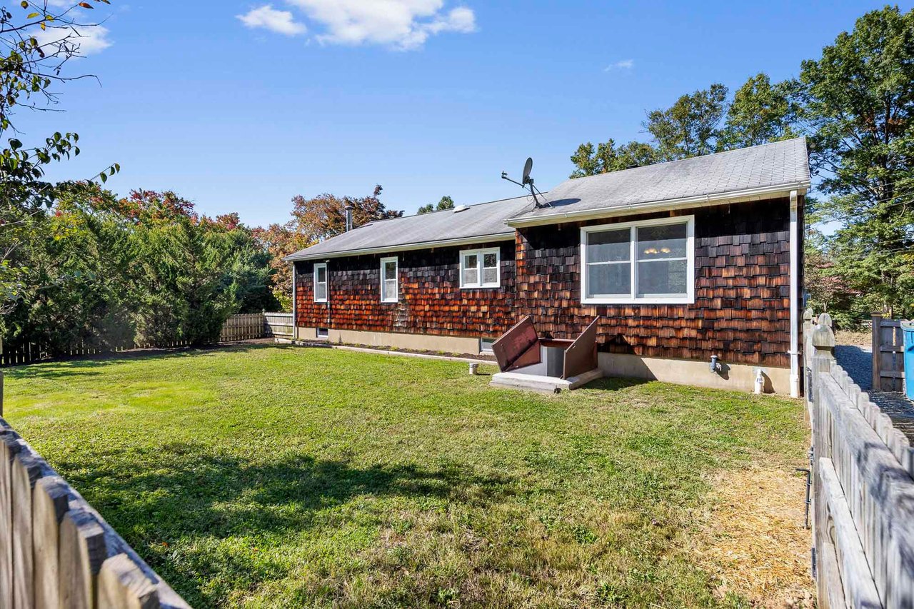 148 Foothill Rd